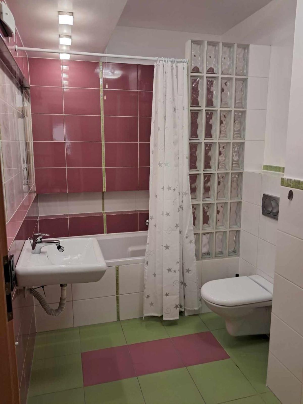 Apartament Julia 1-4 Os Parter Balkon Garaz Westerplatte Kielce Exterior foto